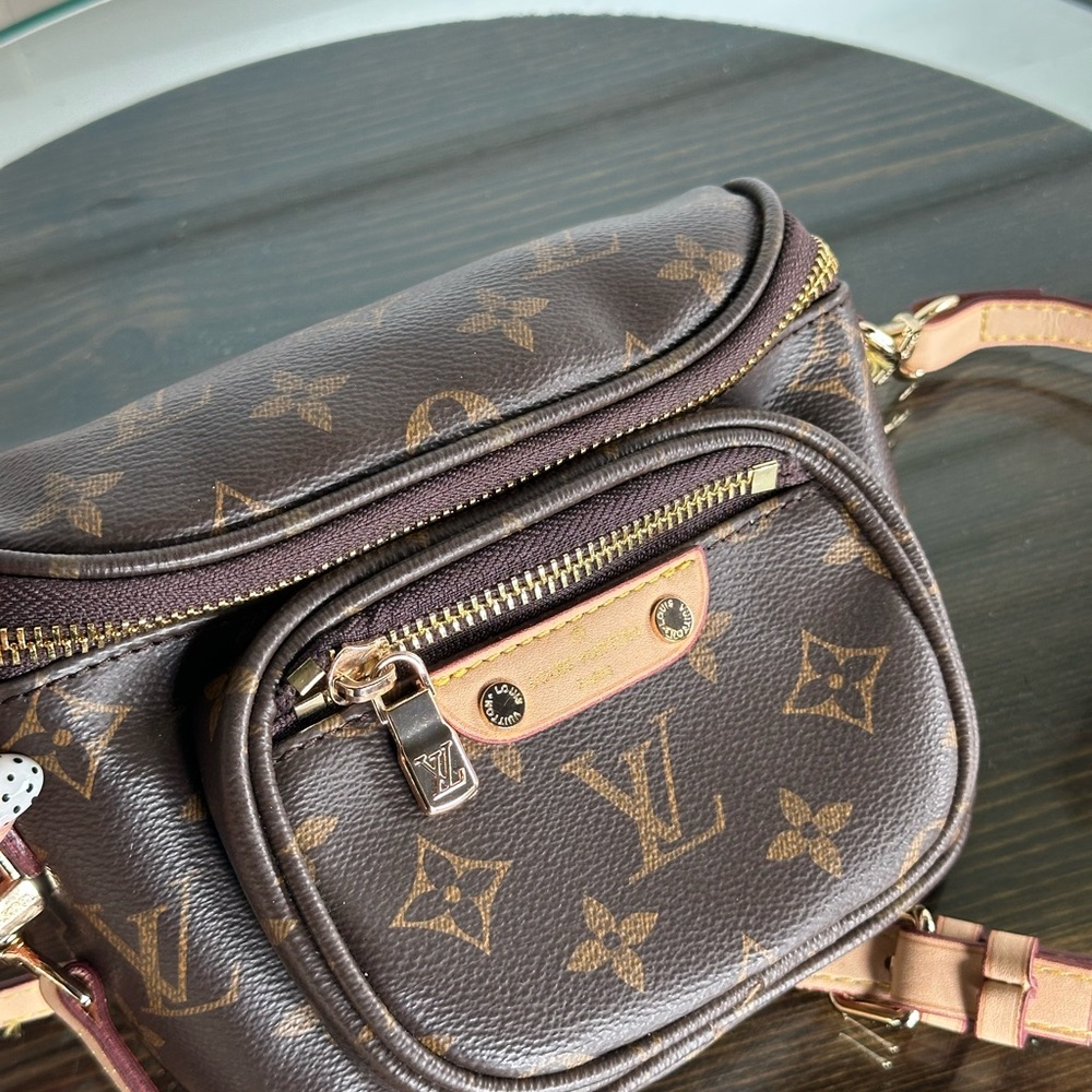 Louis Vuitton Dark Brown Monogram Crossbody Bag - Picture 2 of 5